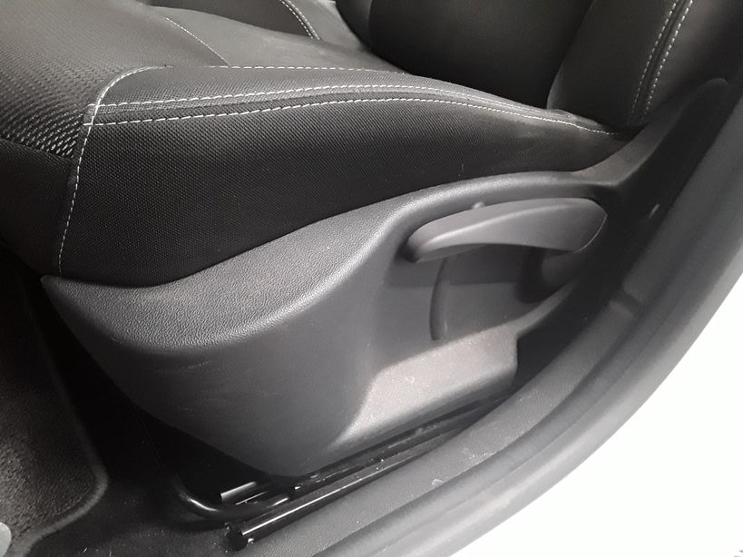 RENAULT CLIO IV BUSINESS 2018 - Photo n°26
