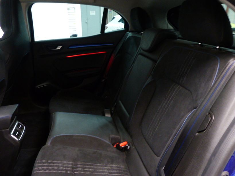 RENAULT MEGANE IV BERLINE 2019 - Photo n°8