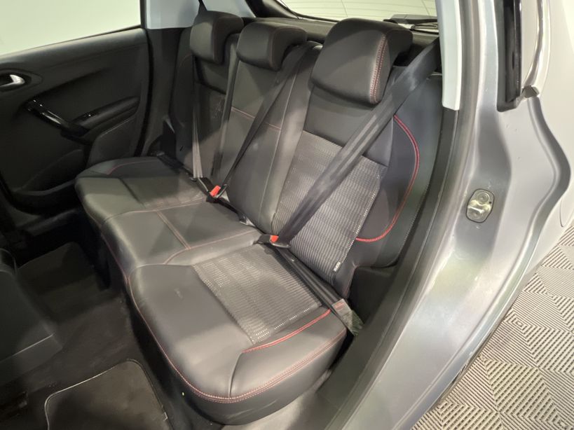 PEUGEOT 208 2019 - Photo n°9