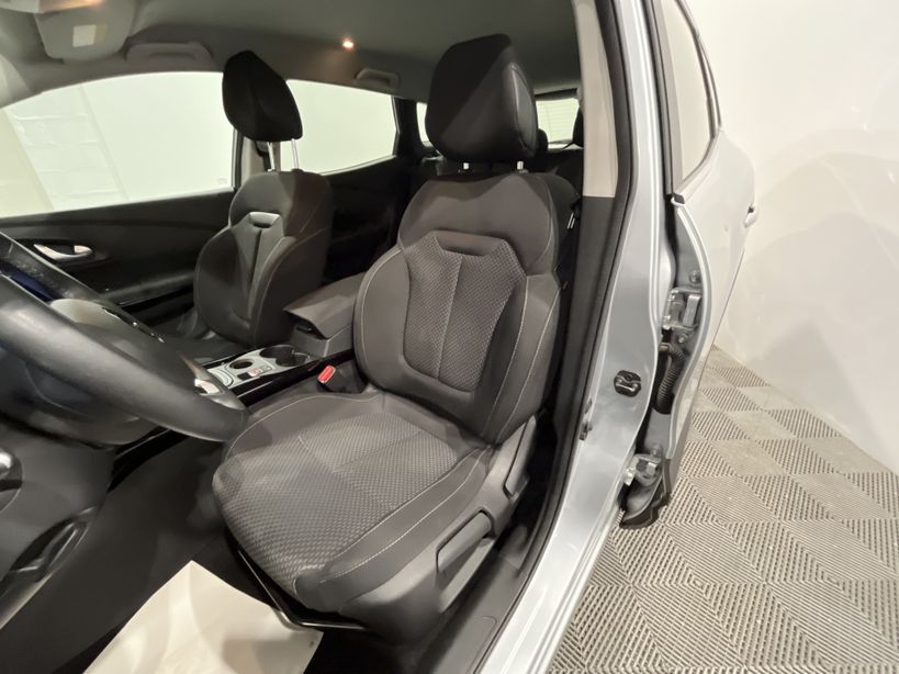 RENAULT KADJAR 2021 - Photo n°9