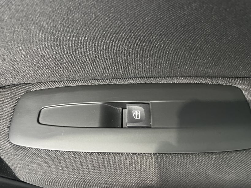 RENAULT MEGANE IV BERLINE BUSINESS 2020 - Photo n°25