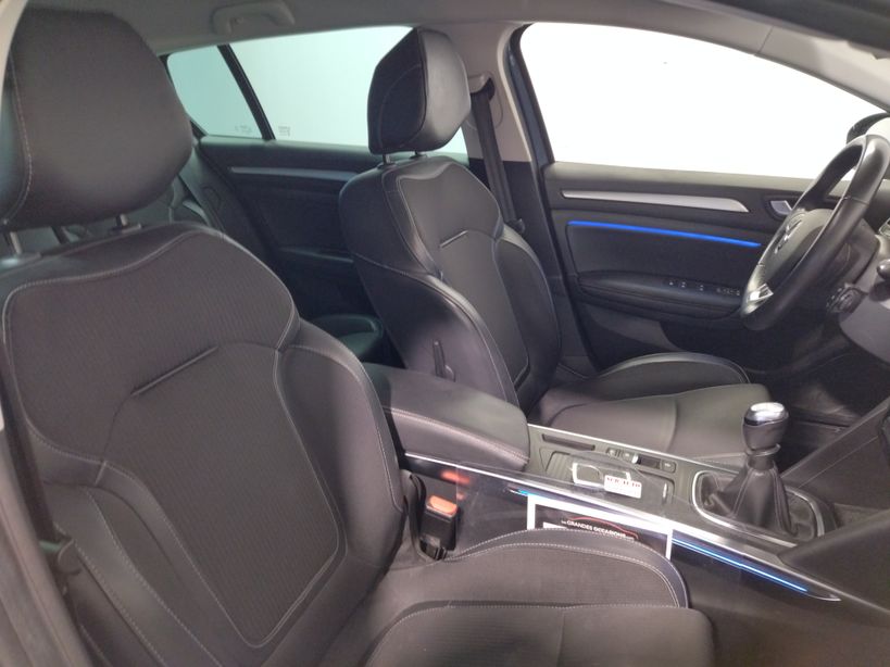 RENAULT MEGANE IV ESTATE 2021 - Photo n°8