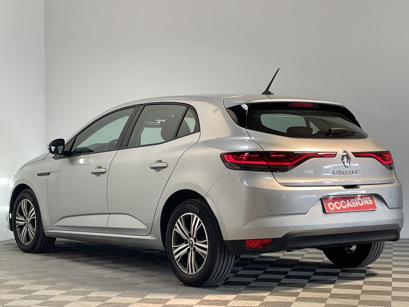 RENAULT MEGANE IV BERLINE 2023 - Photo n°3