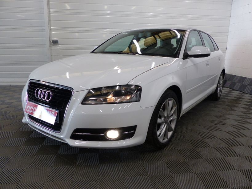 AUDI A3 SPORTBACK 2010 - Photo n°1