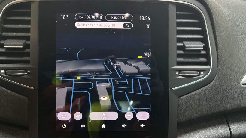 RENAULT MEGANE IV BERLINE 2022 - Photo n°12