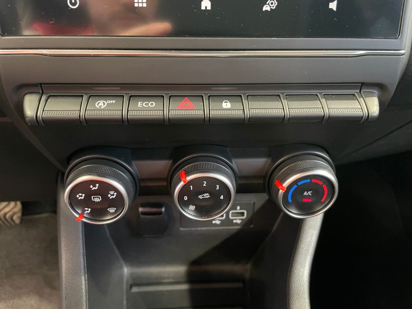 RENAULT CLIO V 2021 - Photo n°20