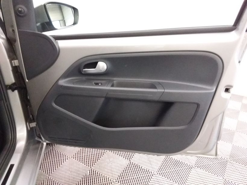 VOLKSWAGEN UP! 2.0 2022 - Photo n°33