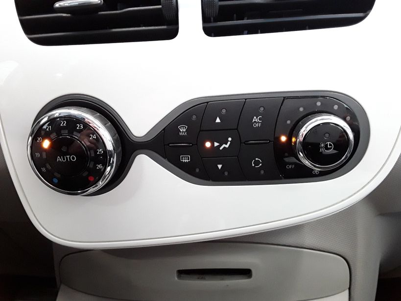 RENAULT ZOE 2013 - Photo n°17