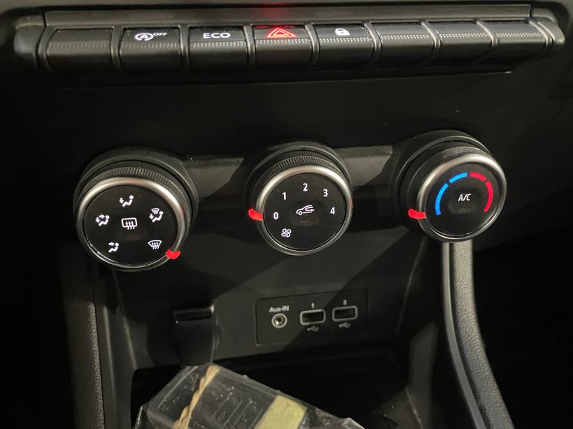 RENAULT CAPTUR 2021 - Photo n°24