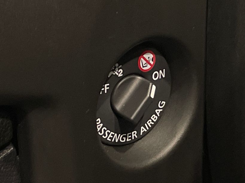 RENAULT MEGANE IV BERLINE 2023 - Photo n°44