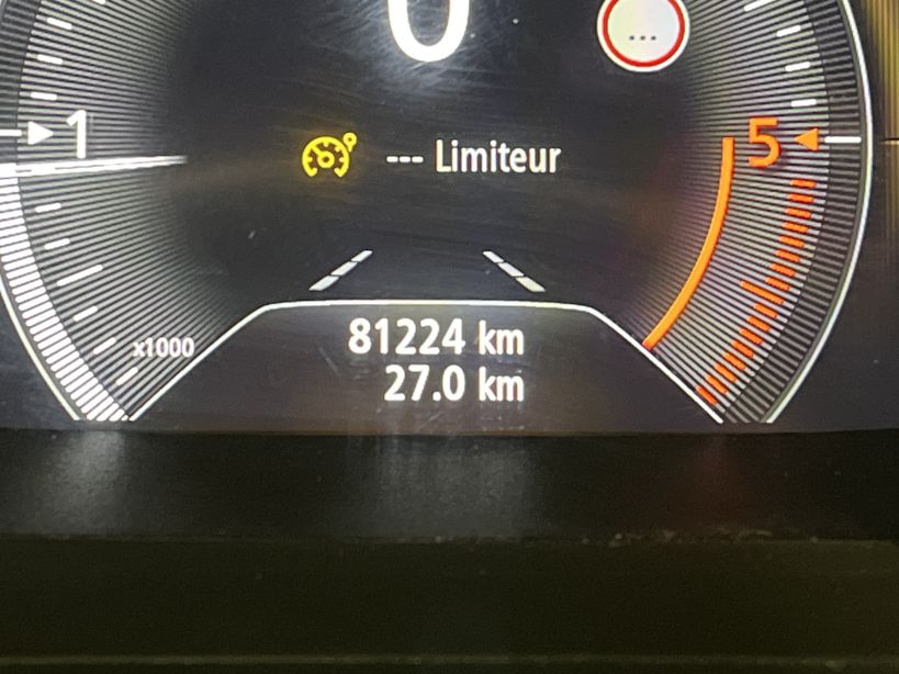 RENAULT MEGANE IV BERLINE BUSINESS 2020 - Photo n°23