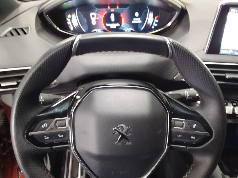 PEUGEOT 3008 2019 - Photo n°11