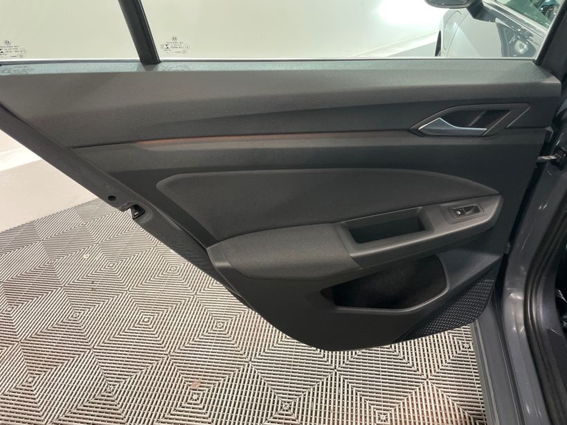 VOLKSWAGEN GOLF 2022 - Photo n°23