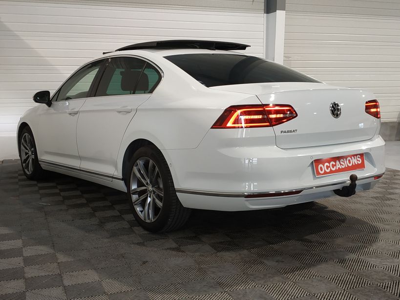 VOLKSWAGEN PASSAT 2015 - Photo n°8