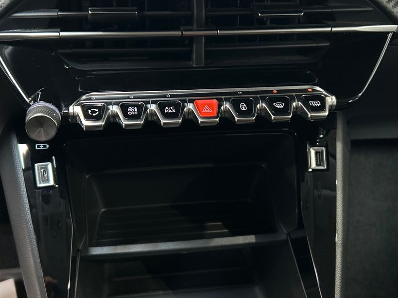 PEUGEOT 208 2023 - Photo n°18