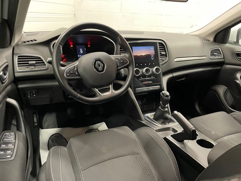 RENAULT MEGANE IV BERLINE 2022 - Photo n°12