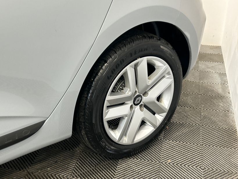 RENAULT CLIO V 2024 - Photo n°7