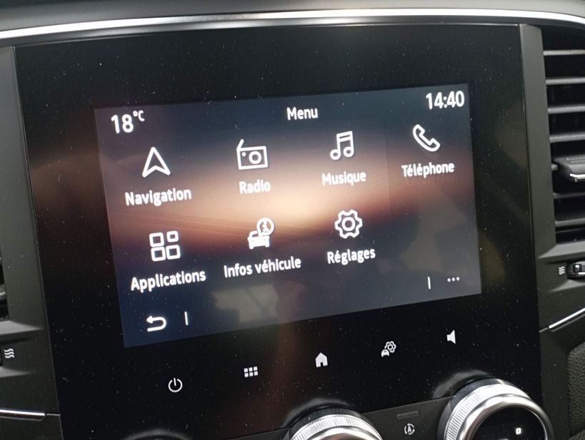 RENAULT MEGANE IV BERLINE 2021 - Photo n°19