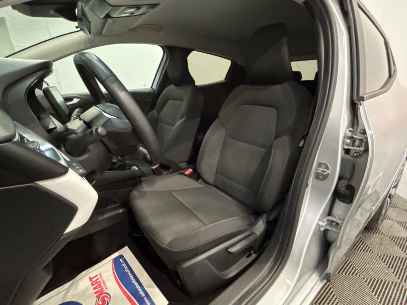 RENAULT CLIO V 2023 - Photo n°9