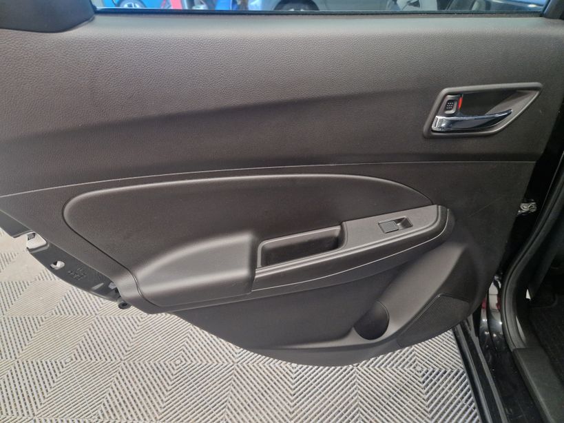 SUZUKI SWIFT 2023 - Photo n°15