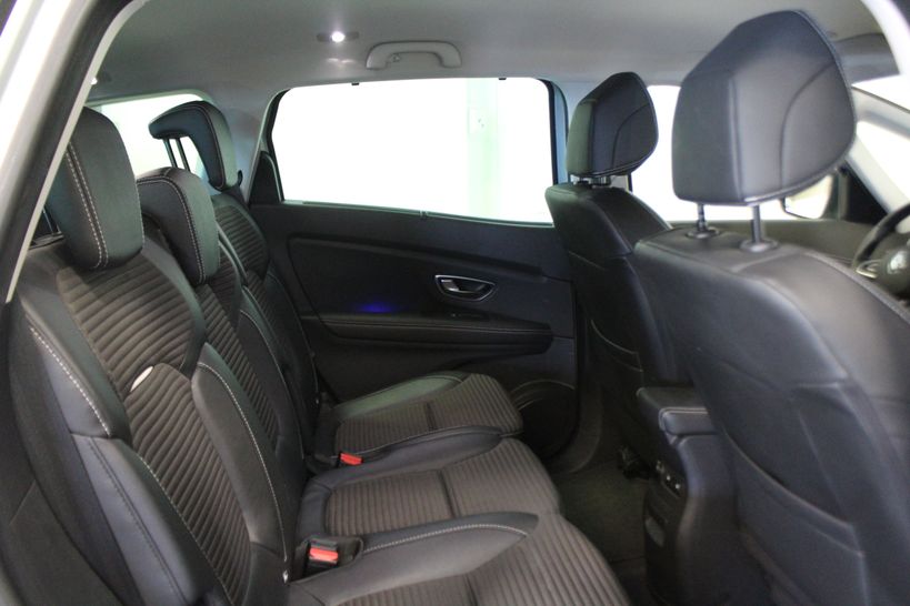 RENAULT GRAND SCENIC IV 2019 - Photo n°7