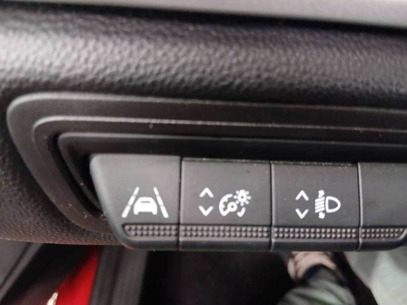 RENAULT CAPTUR 2023 - Photo n°11