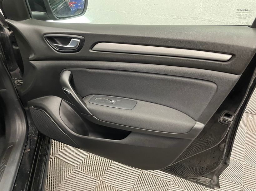 RENAULT MEGANE IV ESTATE 2021 - Photo n°30