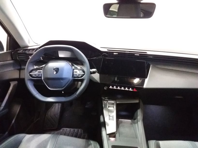 PEUGEOT 308 SW 2023 - Photo n°11