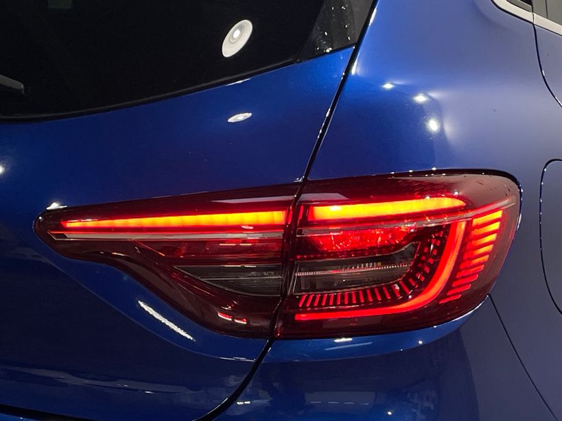 RENAULT CLIO V 2022 - Photo n°8