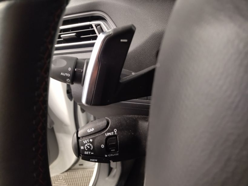 PEUGEOT 308 2021 - Photo n°27