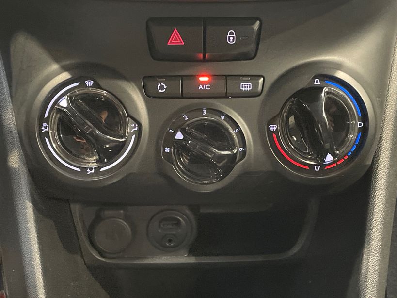 PEUGEOT 2008 2015 - Photo n°16