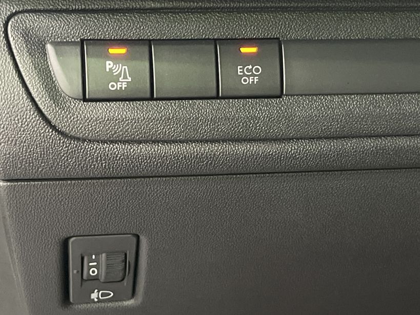 PEUGEOT 208 BUSINESS 2019 - Photo n°32