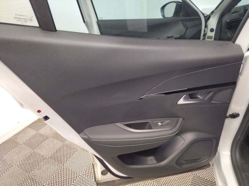 PEUGEOT 2008 2020 - Photo n°17