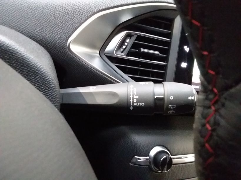 PEUGEOT 308 2021 - Photo n°18