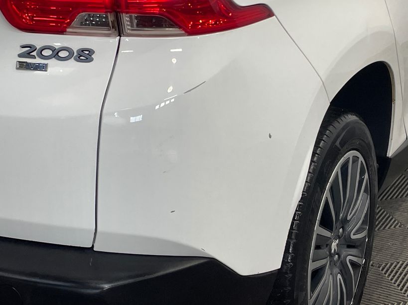 PEUGEOT 2008 2015 - Photo n°1
