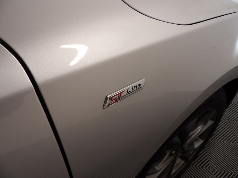 FORD FOCUS 2020 - Photo n°37