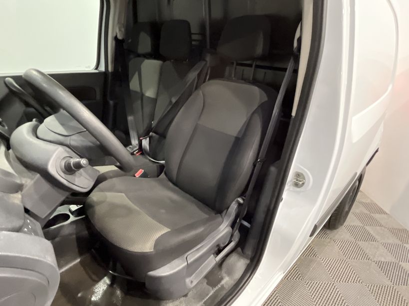 RENAULT KANGOO EXPRESS 2019 - Photo n°9
