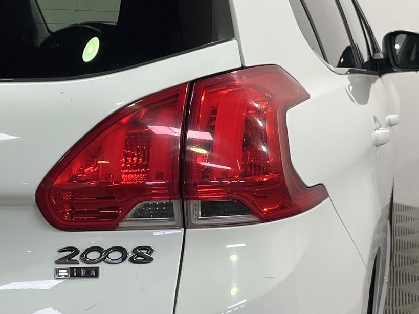 PEUGEOT 2008 2014 - Photo n°8