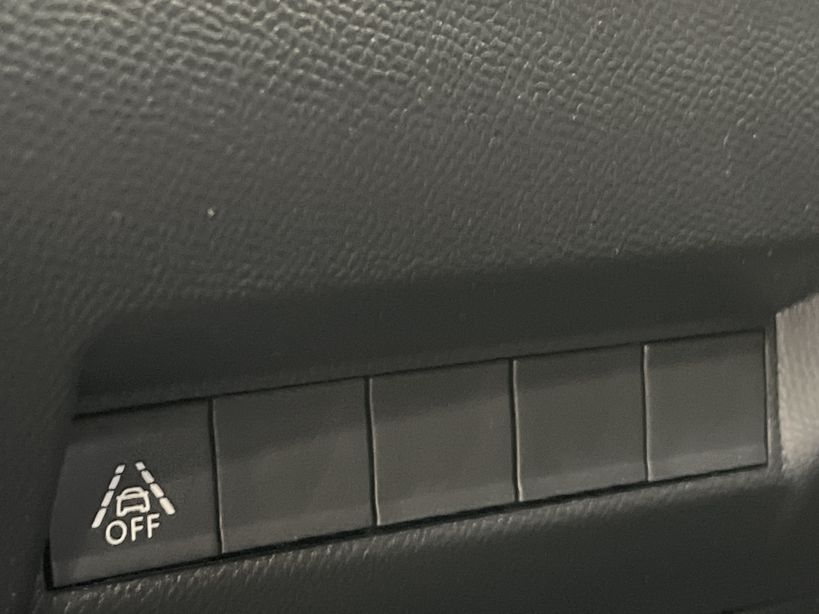 PEUGEOT 208 2021 - Photo n°37