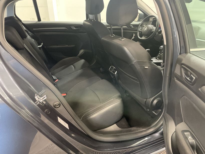 RENAULT MEGANE IV ESTATE 2021 - Photo n°8