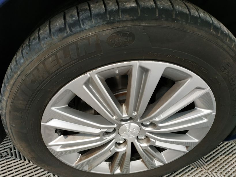PEUGEOT 308 2019 - Photo n°1