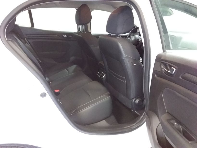RENAULT MEGANE IV BERLINE BUSINESS 2020 - Photo n°8