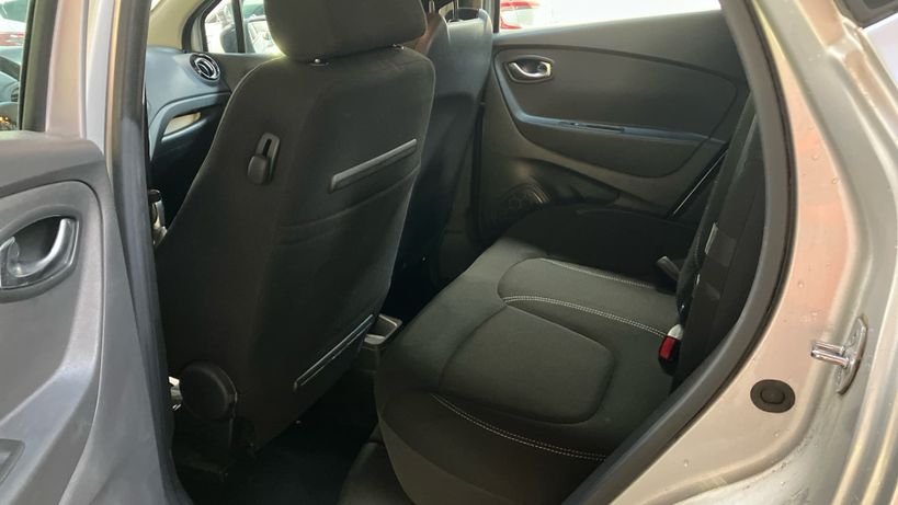 RENAULT CAPTUR BUSINESS 2019 - Photo n°13