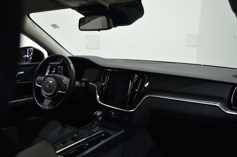 VOLVO V60 BUSINESS 2018 - Photo n°8