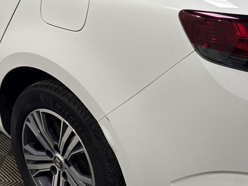 RENAULT MEGANE IV ESTATE 2022 - Photo n°3