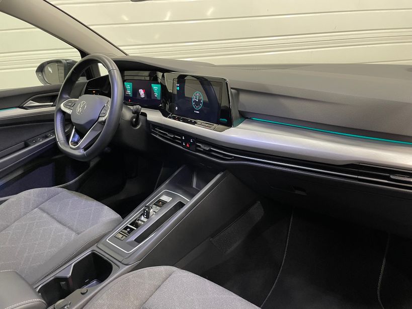 VOLKSWAGEN GOLF 2023 - Photo n°10