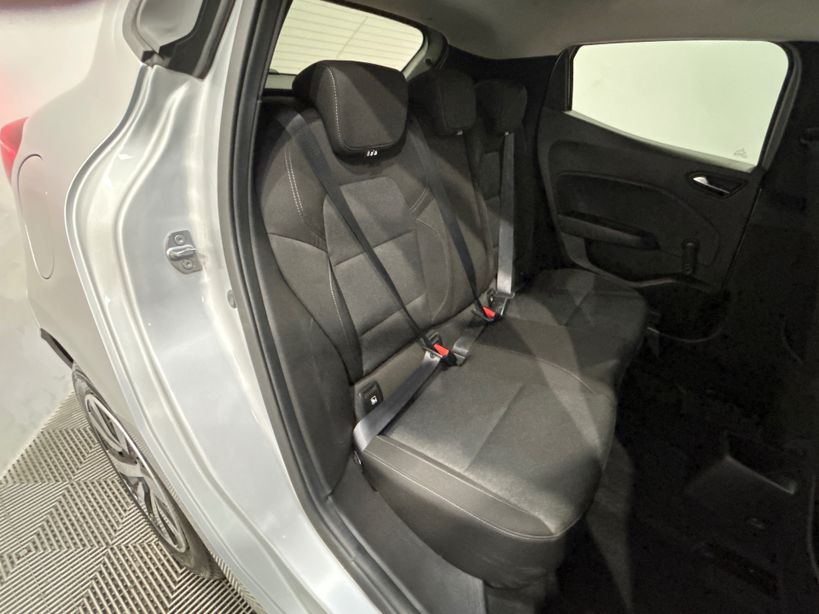 RENAULT CLIO V 2023 - Photo n°32