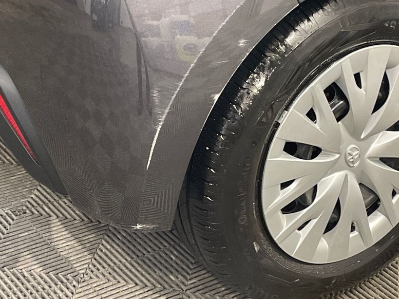 TOYOTA YARIS HYBRIDE 2025 - Photo n°2