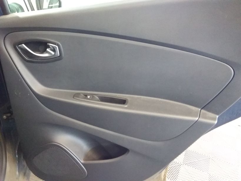 RENAULT CAPTUR 2019 - Photo n°10
