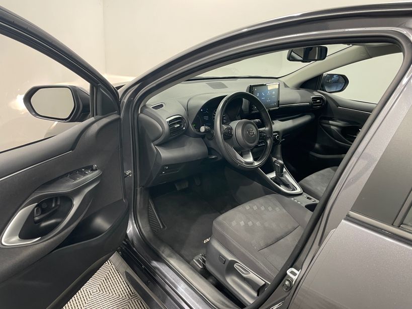 TOYOTA YARIS HYBRIDE 2025 - Photo n°16